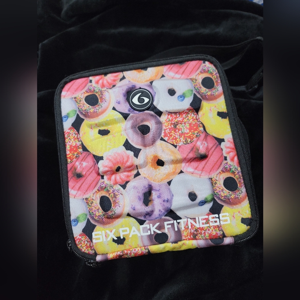 Six Pack Fitness Lunchbag